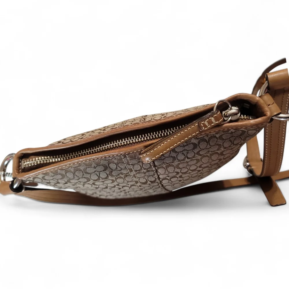 COACH Vintage Small Tan Signature Crossbody Bag In EUC - Picture 6 of 10